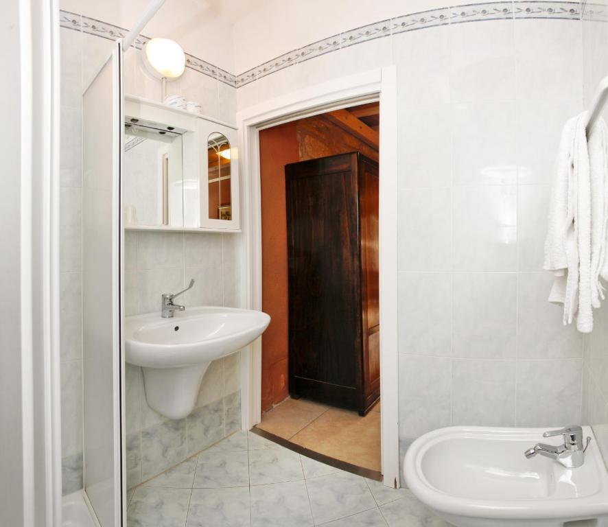Albergo Garni Orchidea Riva del Garda Pokoj fotografie
